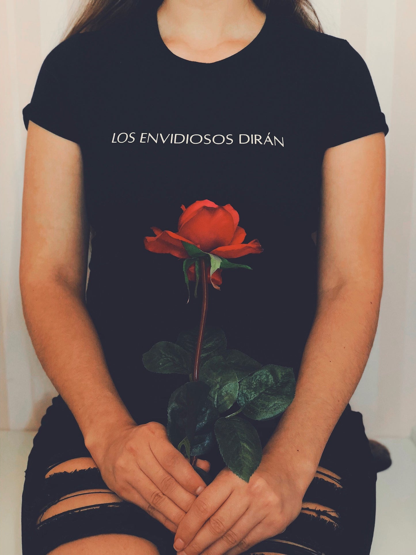 Los Envidiosos Diran Tee