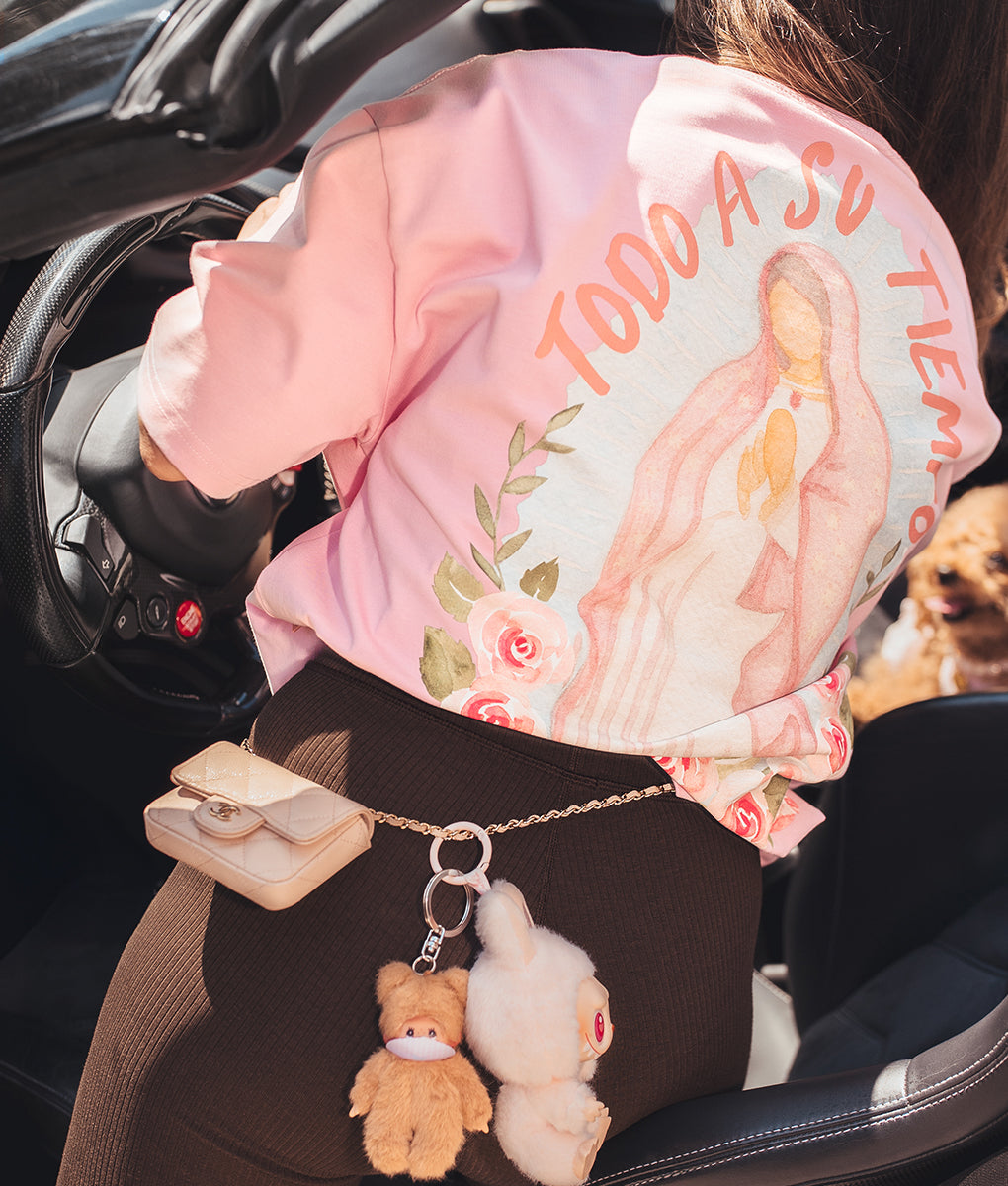 Todo A Su Tiempo Oversized Tee