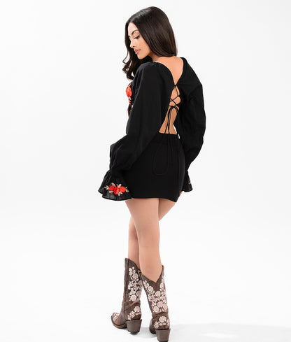 Flor Negra Embroidered Top