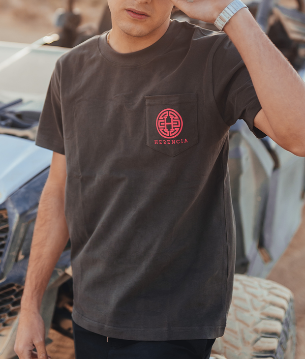 Levantando Polvadera Men's Short Sleeve Pocket Tee