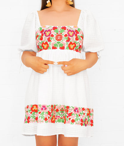 Niña Buena Embroidered Dress